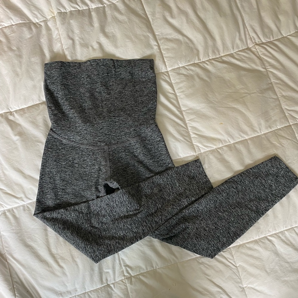 Beyond the Bump (by Beyond Yoga) Maternity Leggings